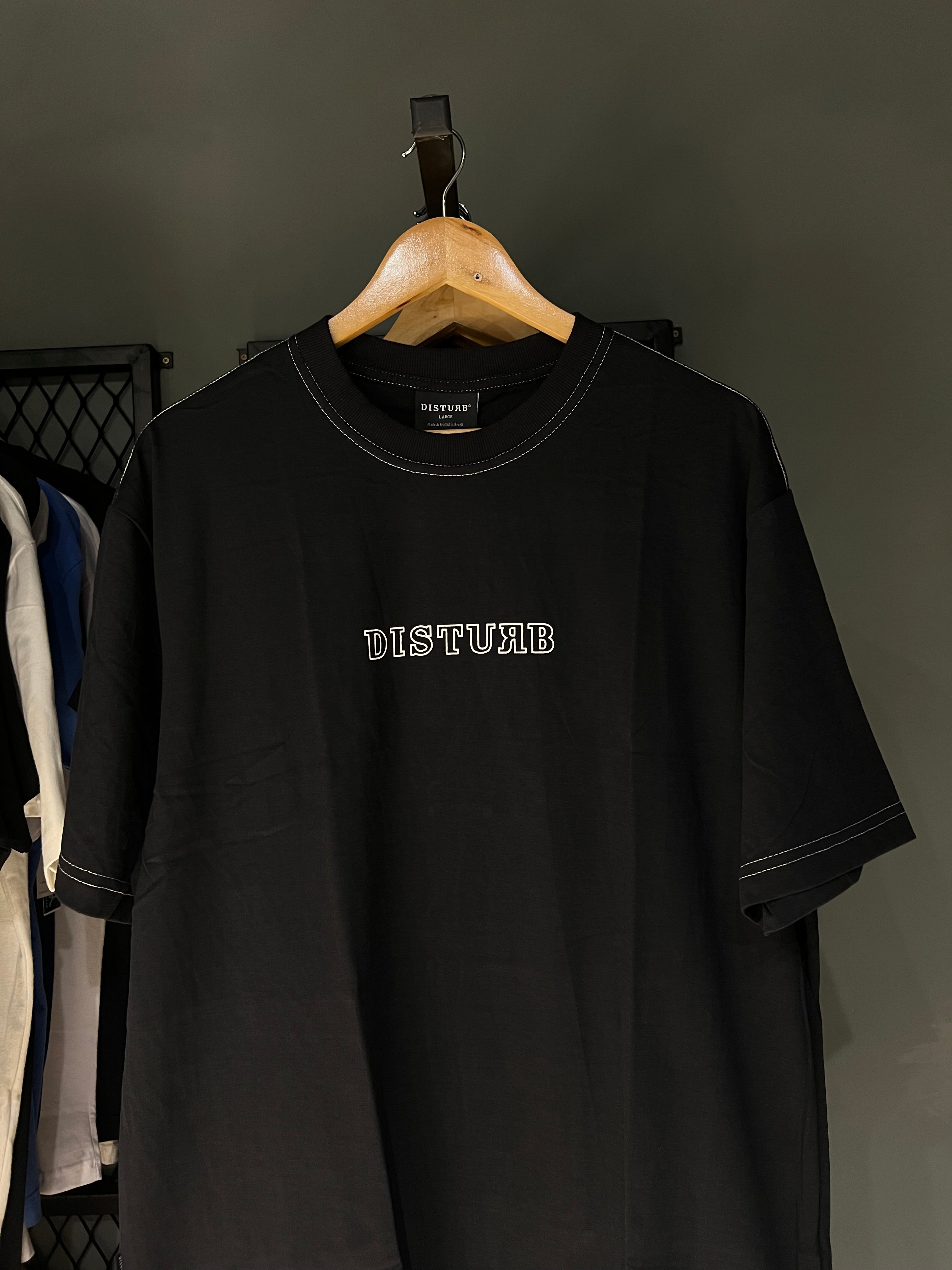 CAMISA DISTURB OUTLINE BLACK