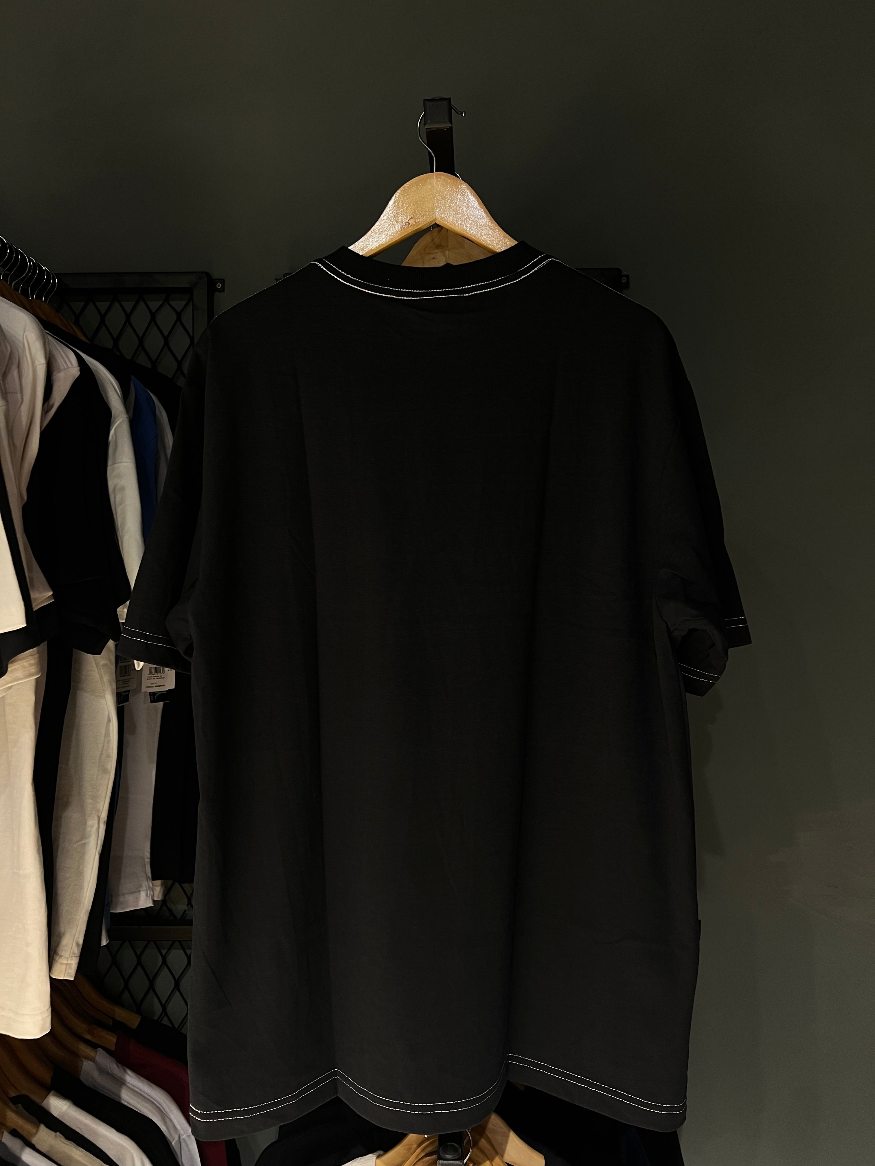 CAMISA DISTURB OUTLINE BLACK