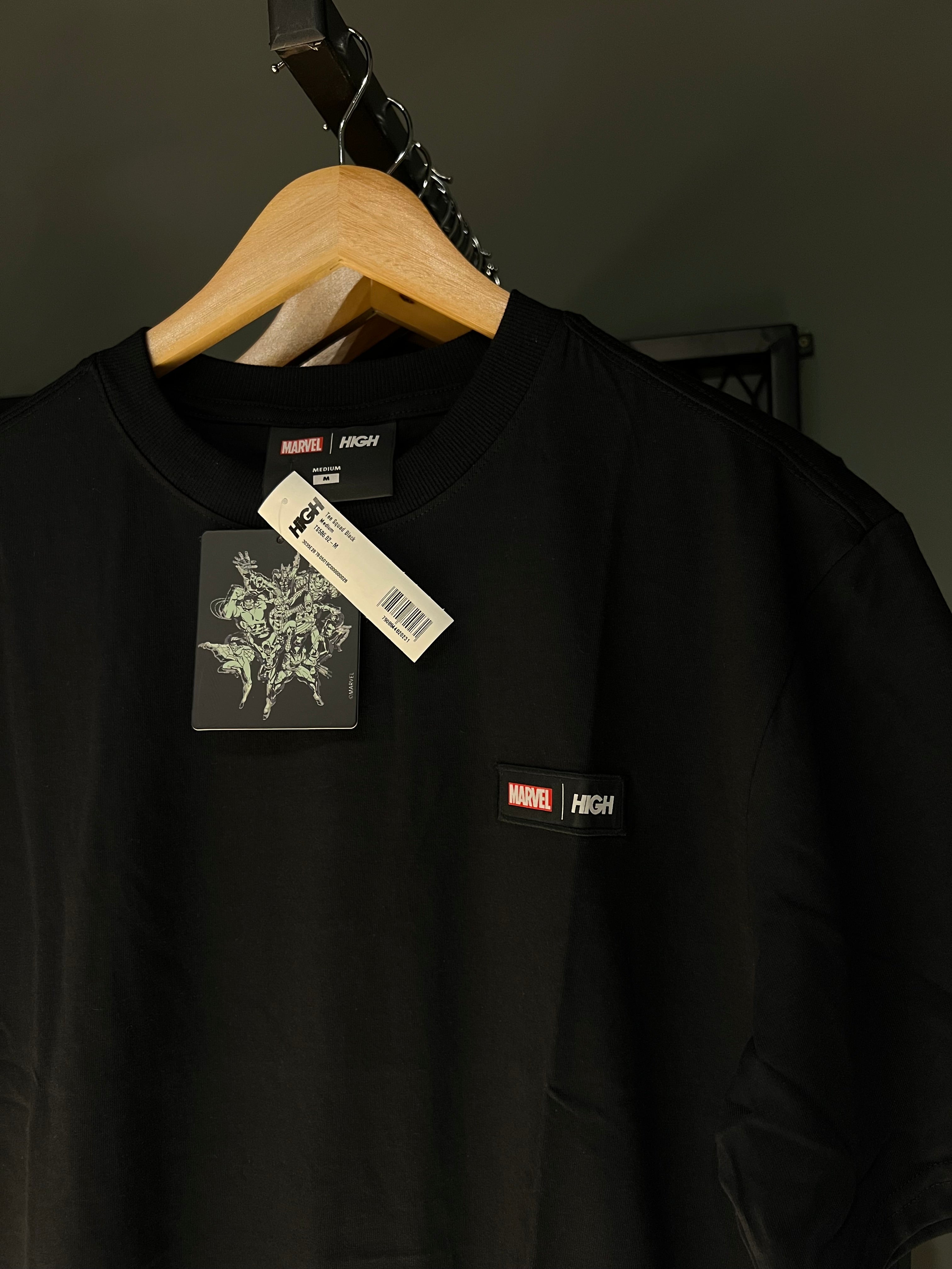 CAMISA HIGH x MARVEL SQUAD BLACK