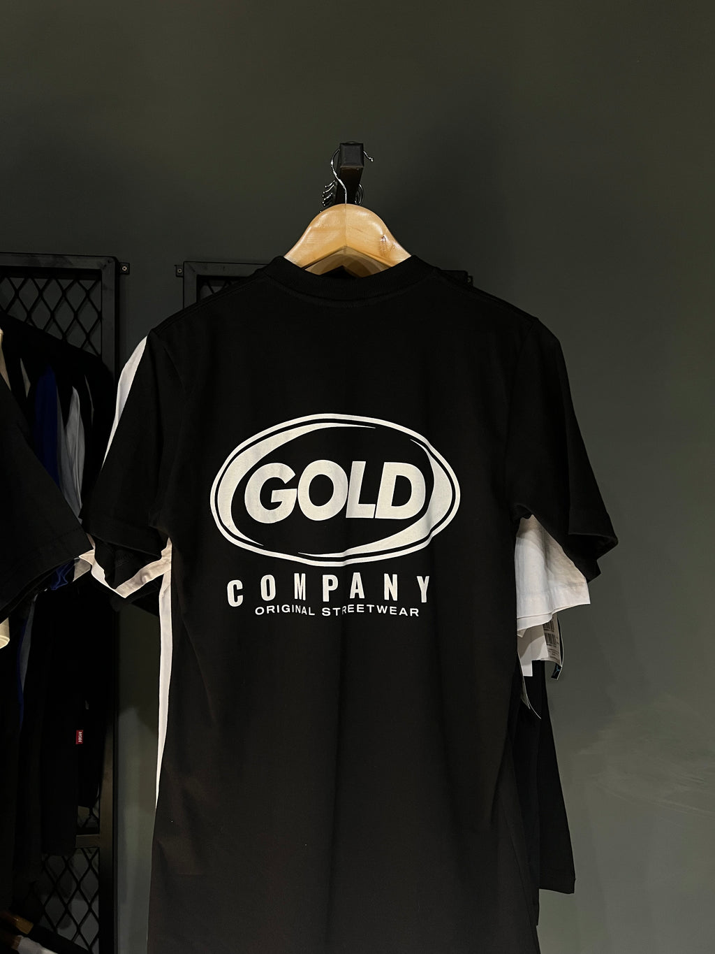CAMISA GOLD OVAL BLACK