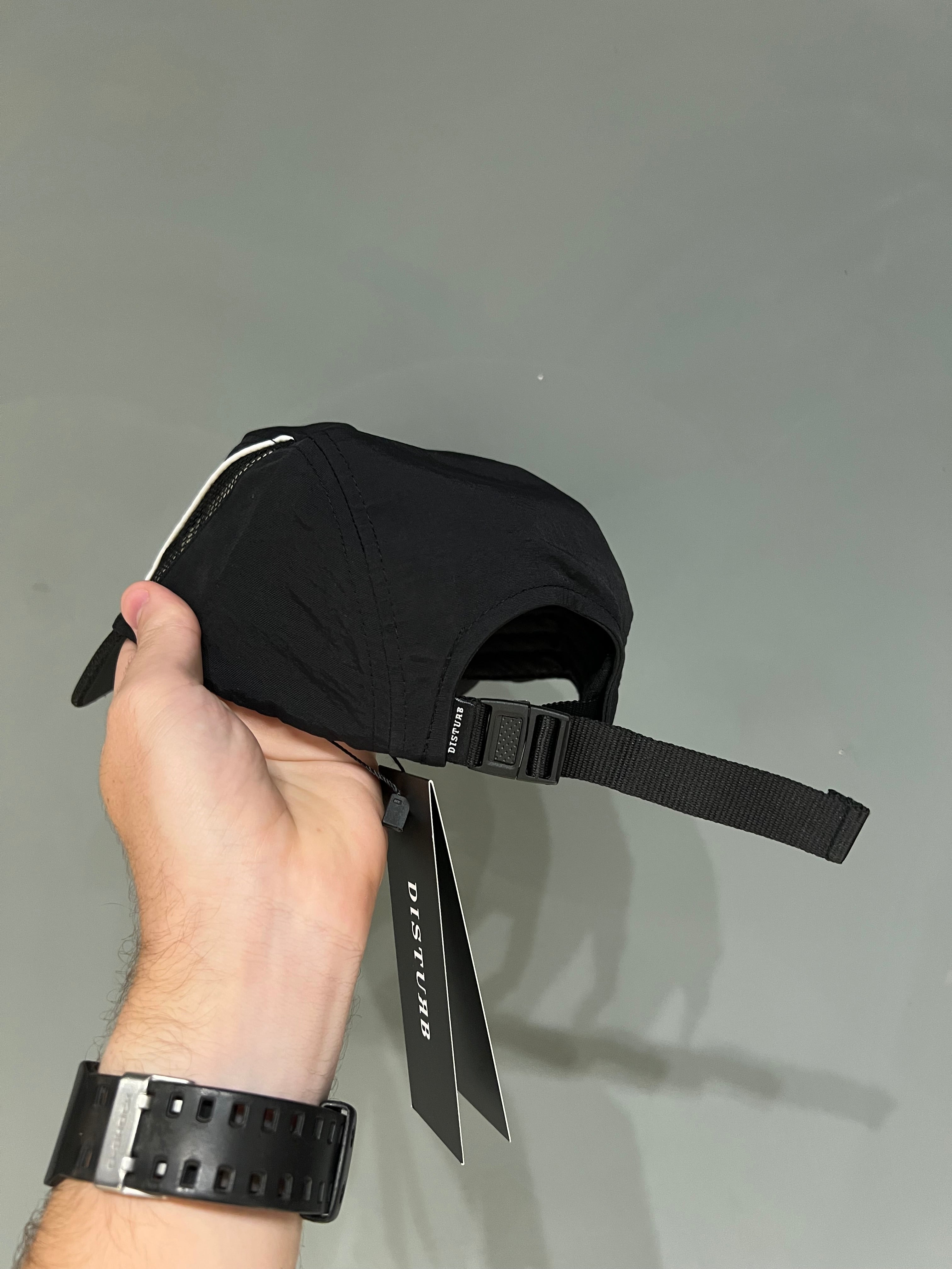 BONÉ DISTURB 4-PANEL BLACK