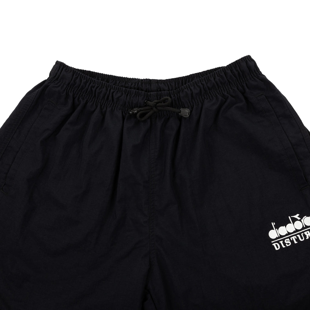 SHORTS DISTURB x DIADORA BLACK