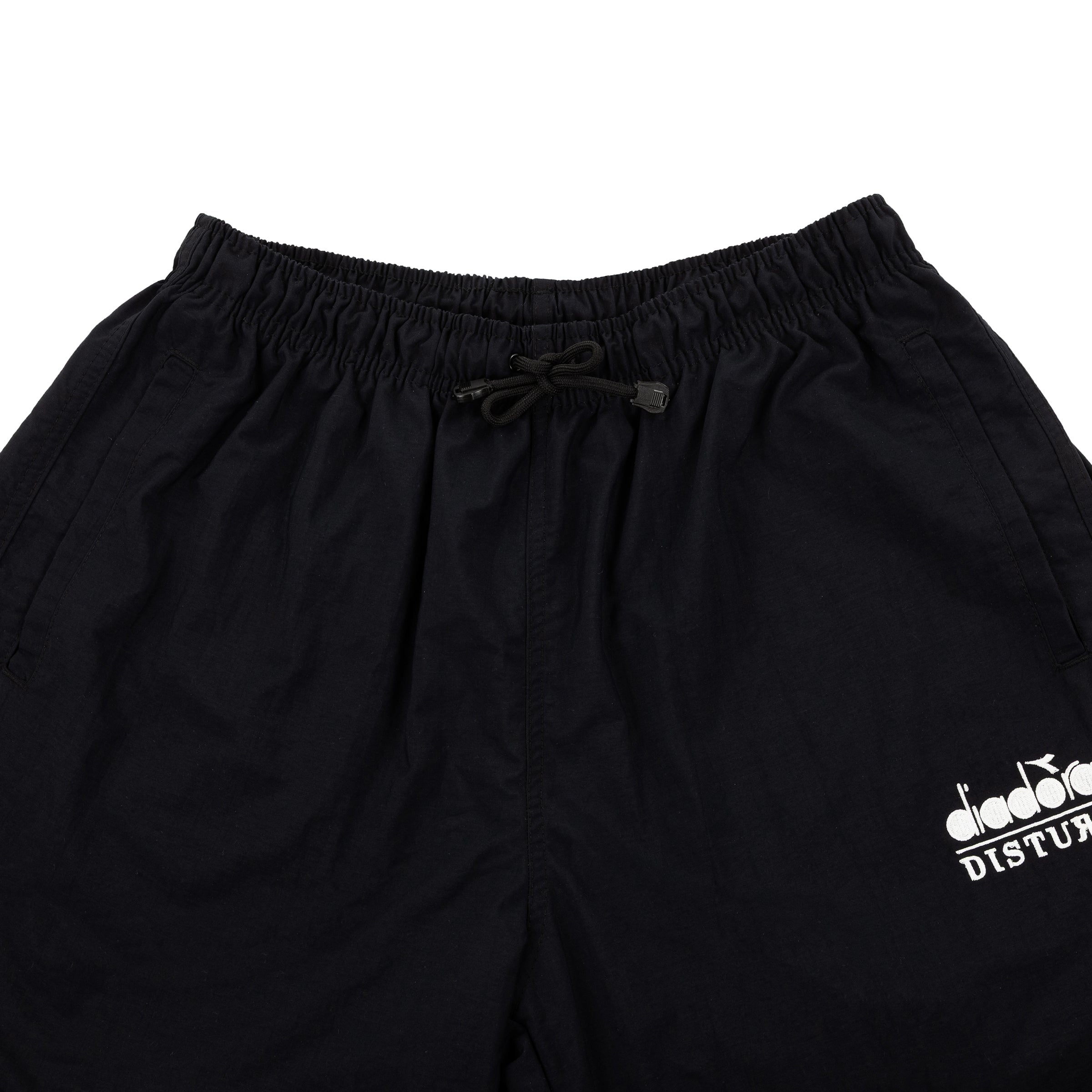 SHORTS DISTURB x DIADORA BLACK
