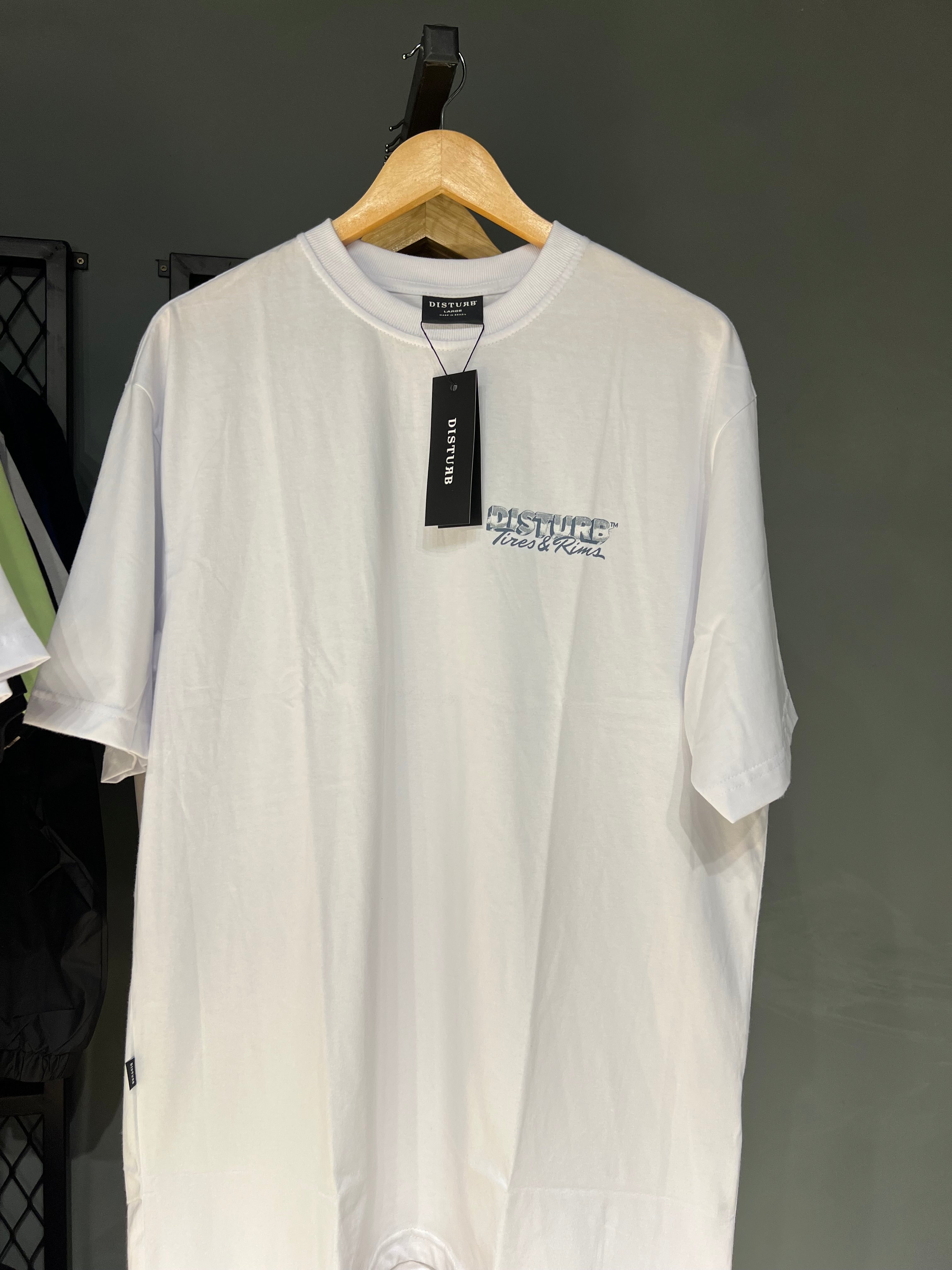 CAMISA DISTURB TIRES WHITE