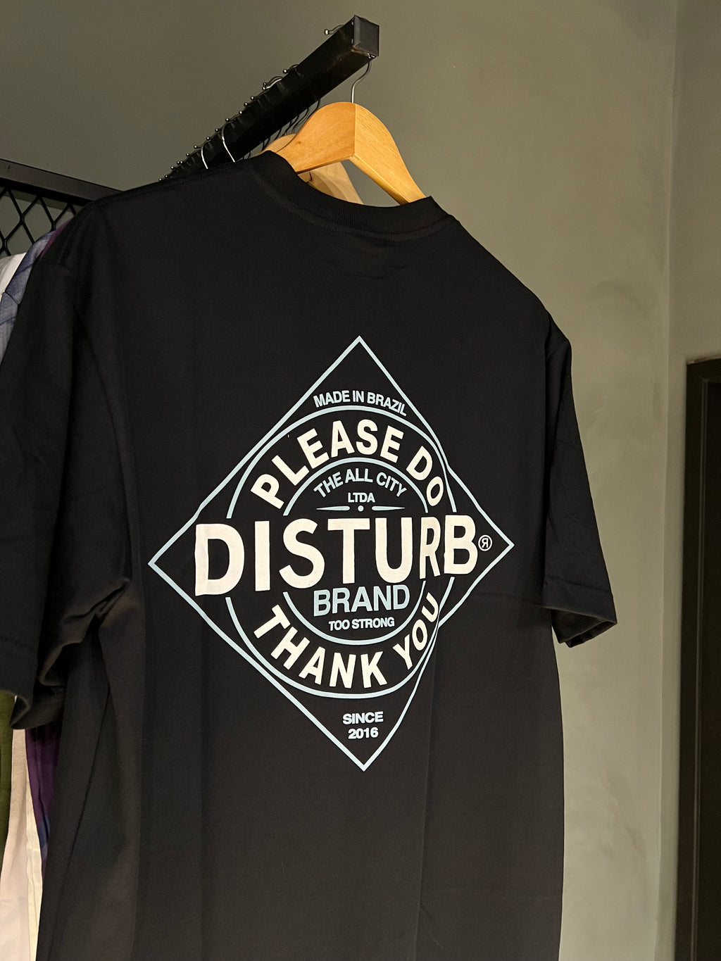 CAMISA DISTURB SPICY BLACK