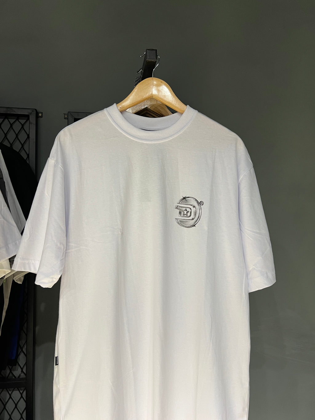 CAMISA DISTURB PLATINUM WHITE