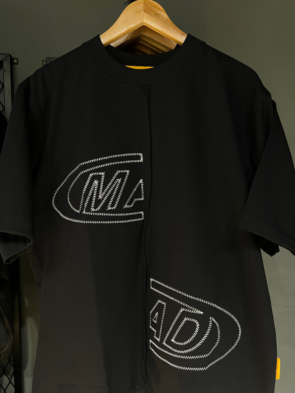 CAMISA MAD PORTAL BLACK