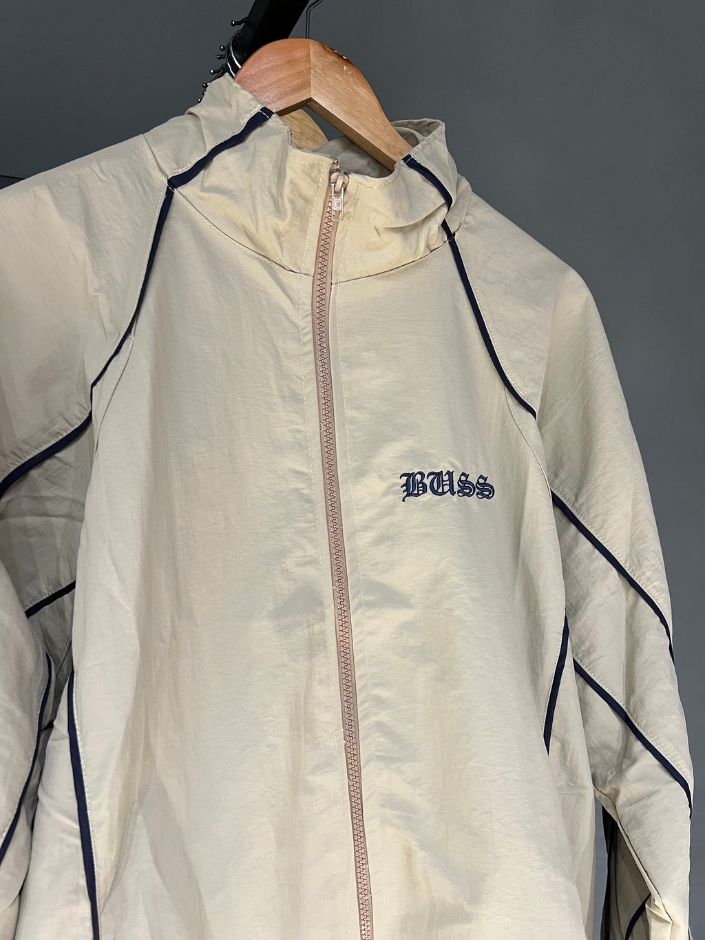 TRACK JACKET BUSS BEGE