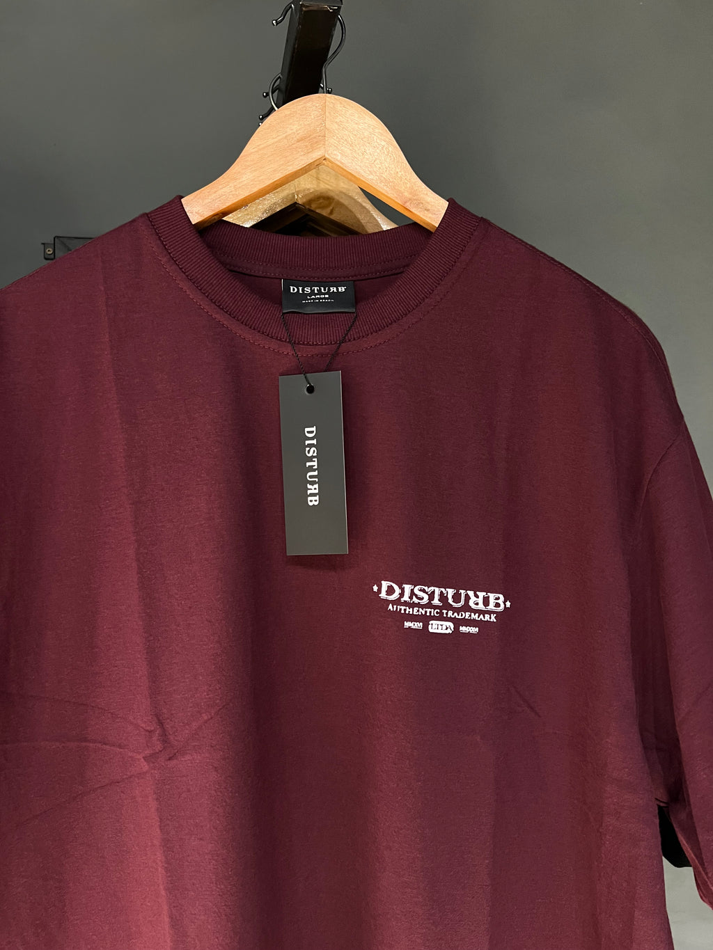 CAMISA DISTURB HARDWARE VINHO