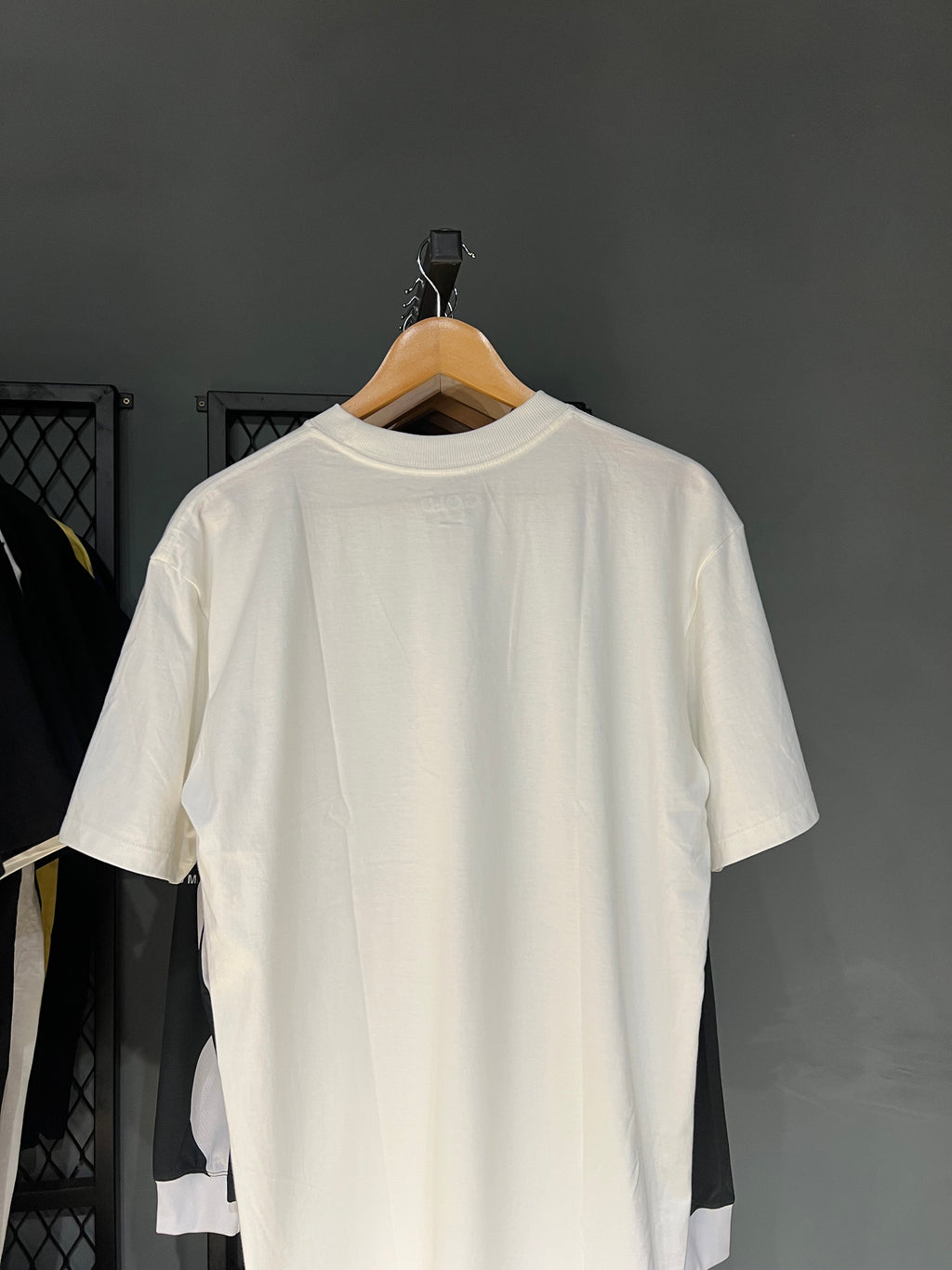 CAMISA GOLD x MALIBU 01