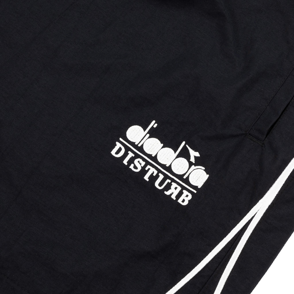 SHORTS DISTURB x DIADORA BLACK