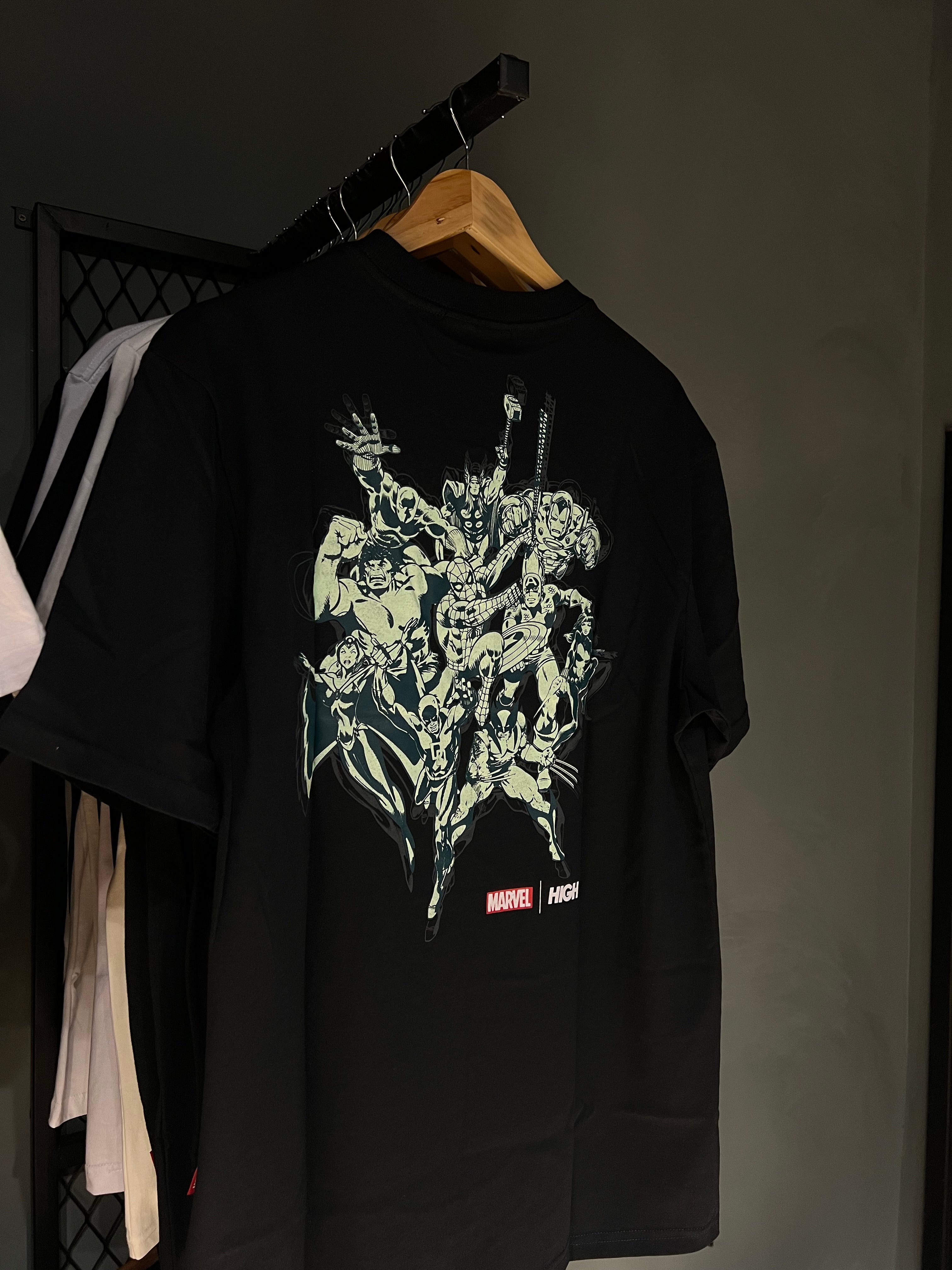 CAMISA HIGH x MARVEL SQUAD BLACK