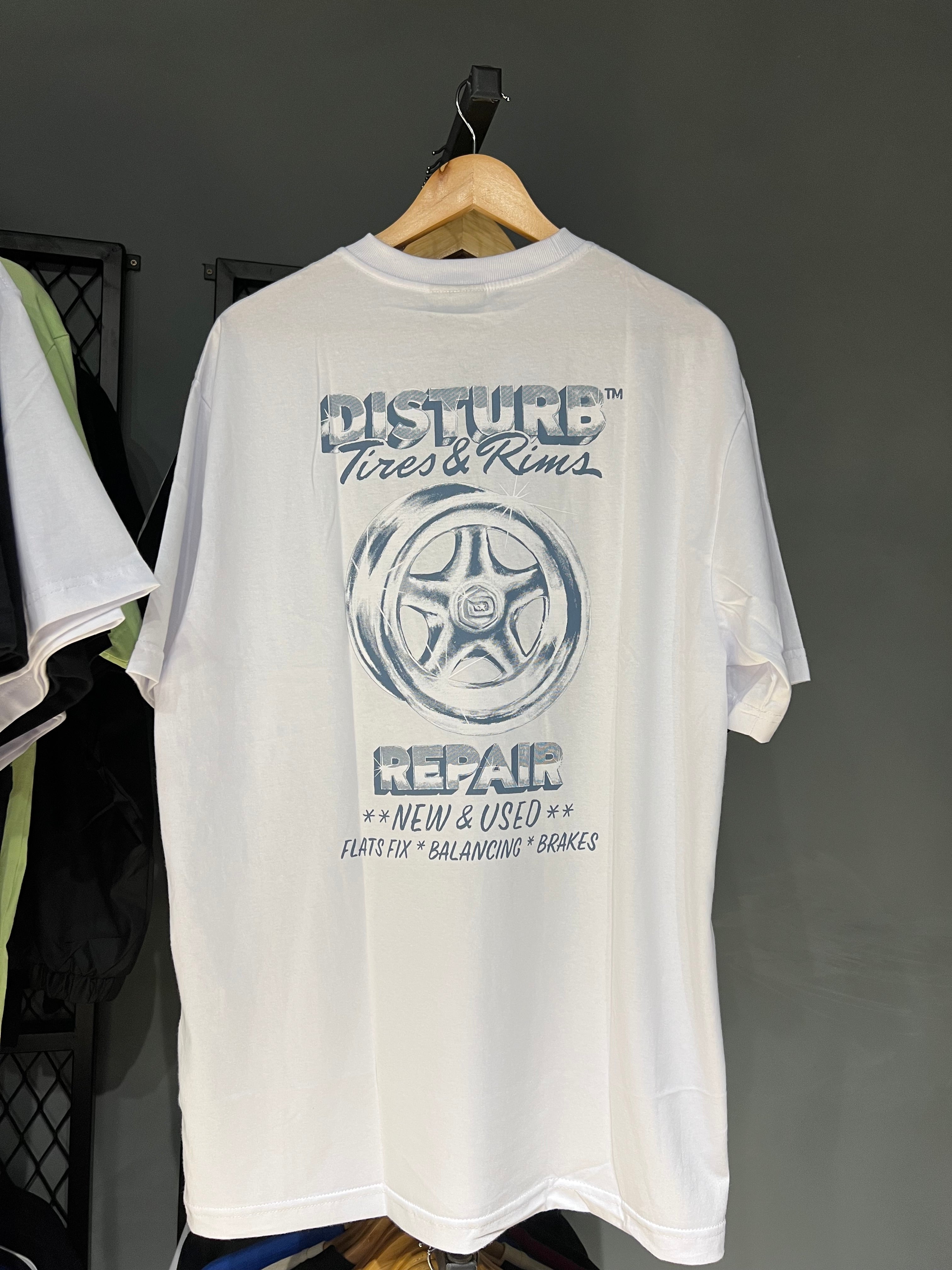 CAMISA DISTURB TIRES WHITE