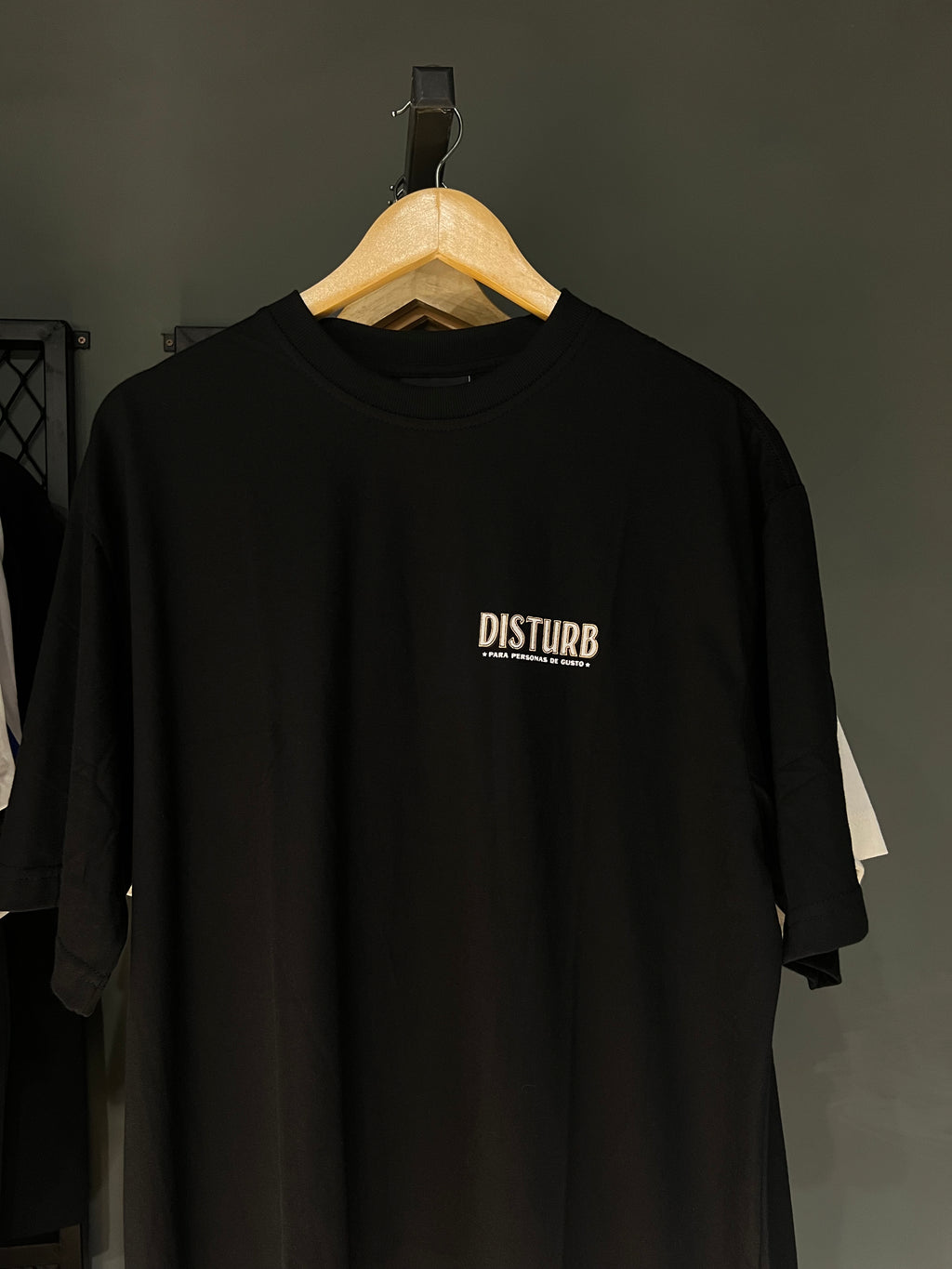 CAMISA DISTURB TOBACCO BLACK