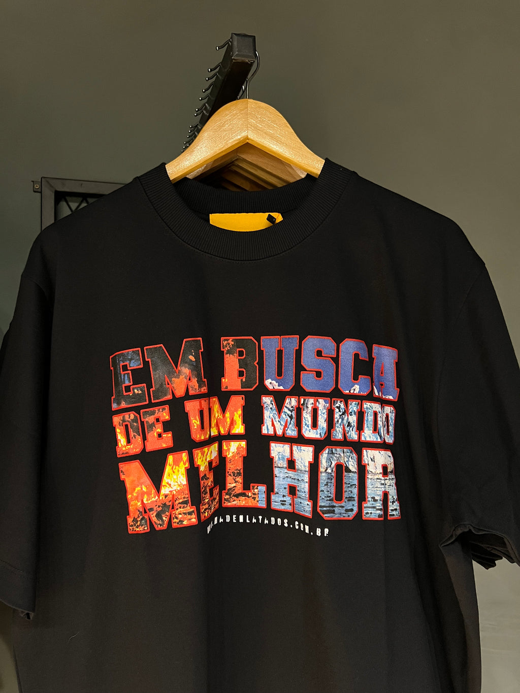 CAMISA MAD MUNDO BLACK