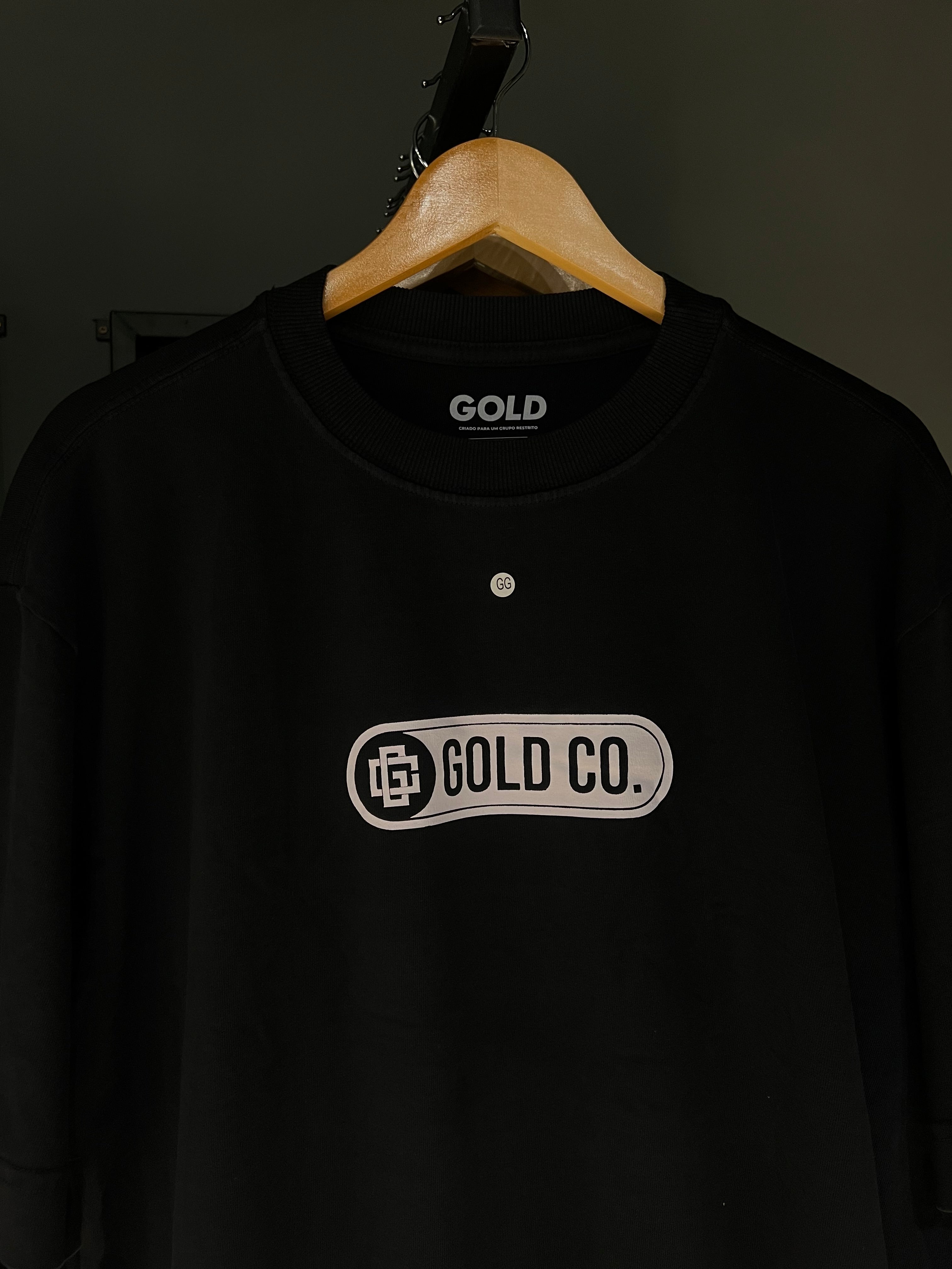 CAMISA GOLD RESTRICTED BLACK
