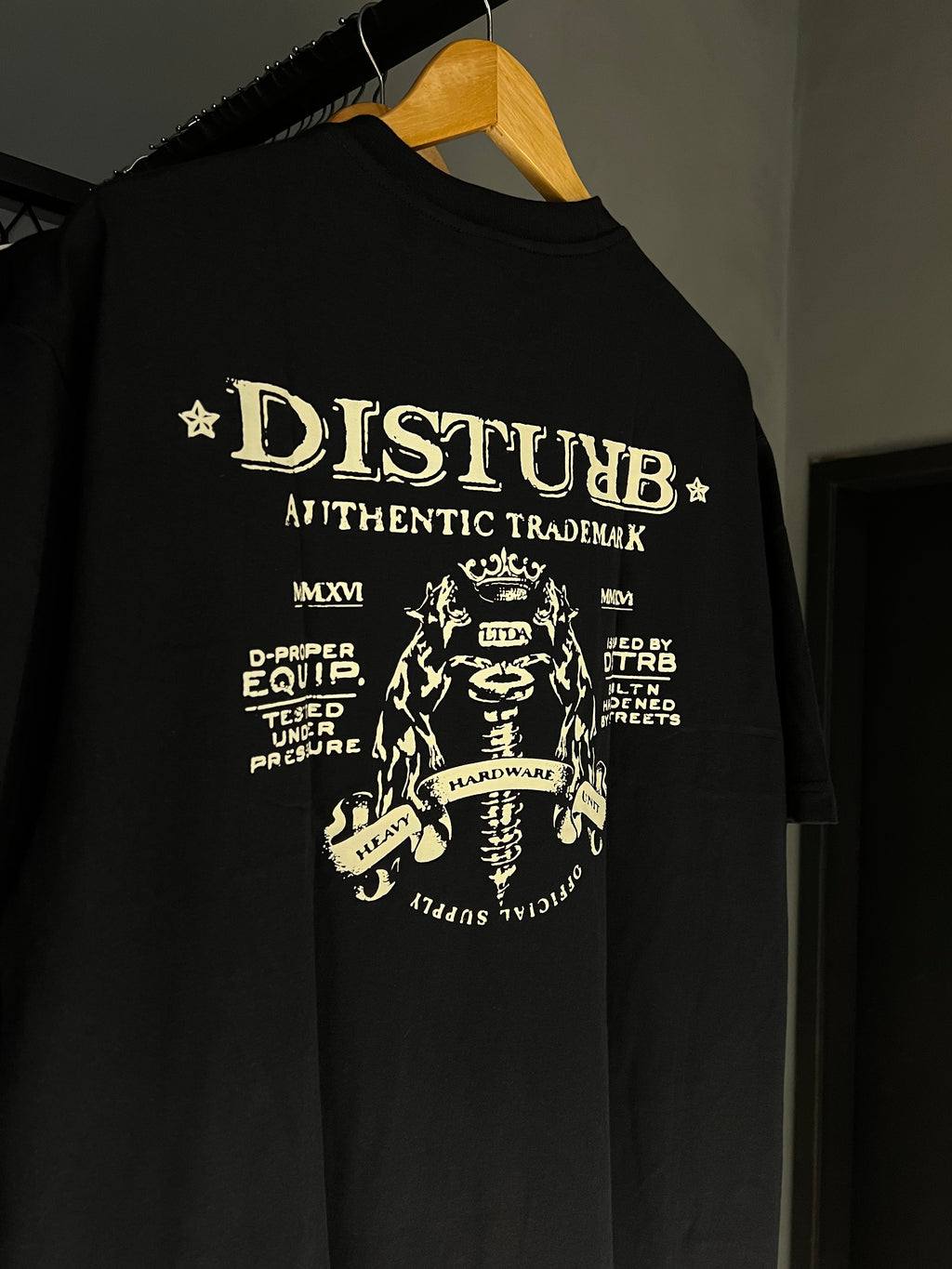 CAMISA DISTURB HARDWARE BLACK