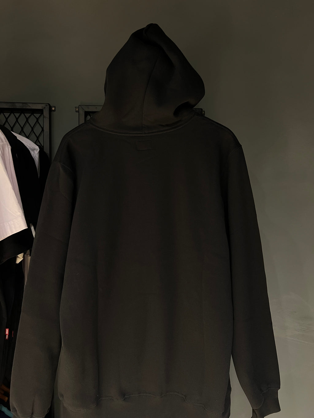 MOLETOM RVCA BLACK