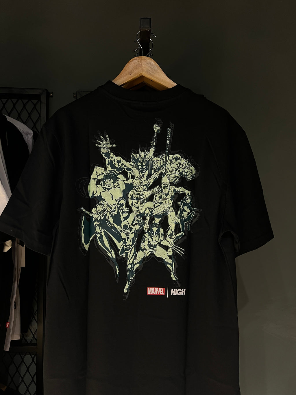 CAMISA HIGH x MARVEL SQUAD BLACK