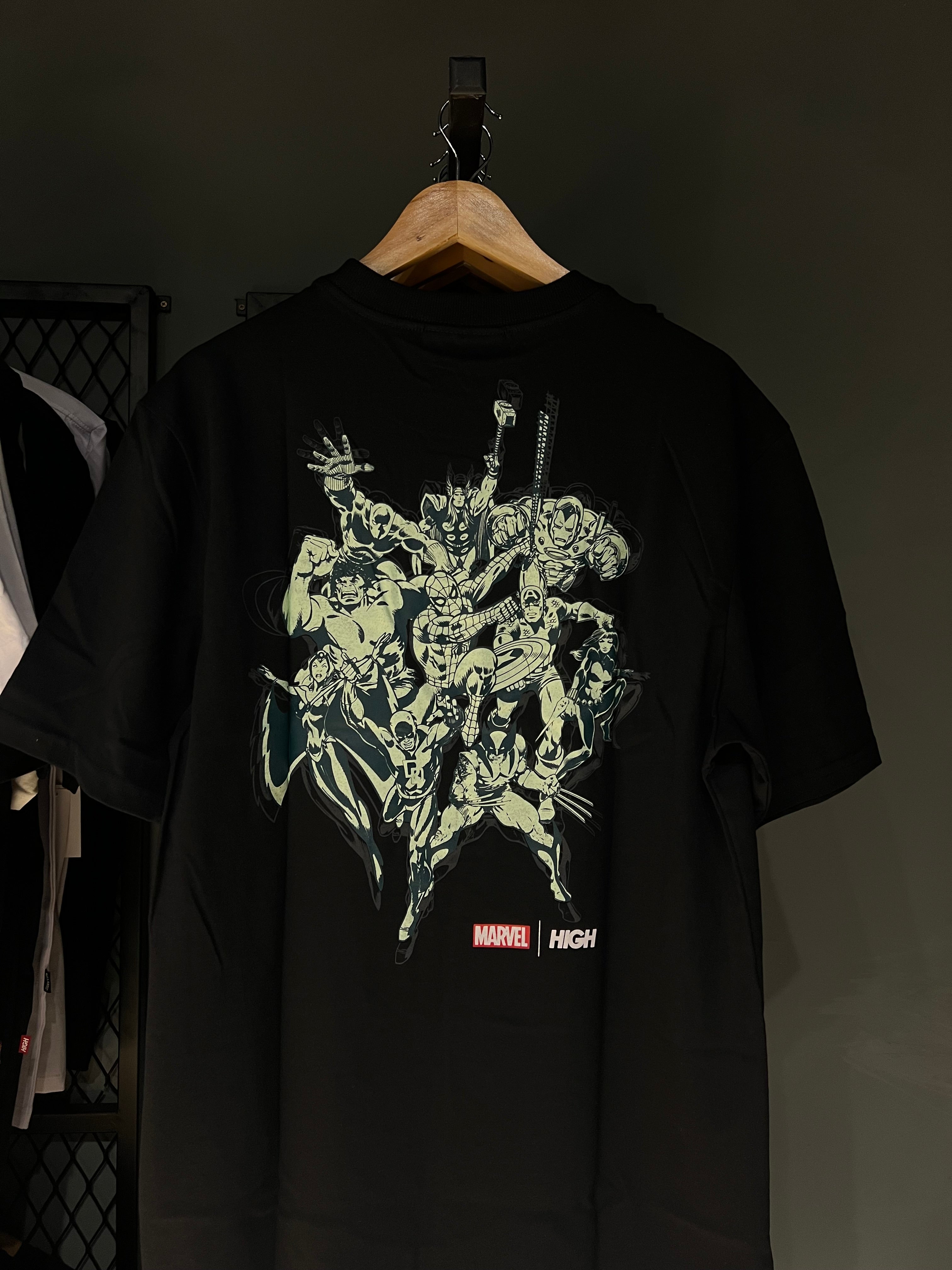 CAMISA HIGH x MARVEL SQUAD BLACK