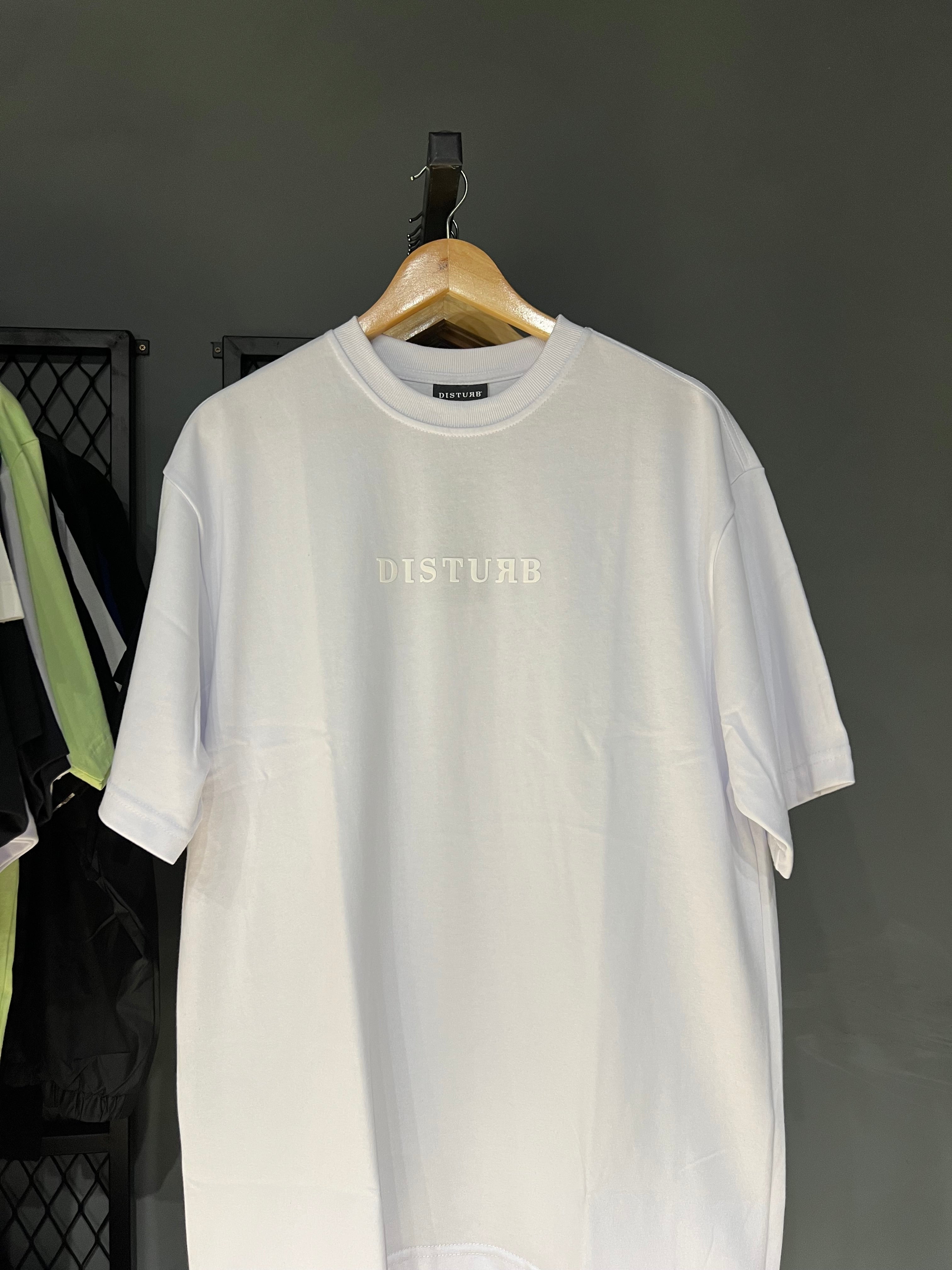 CAMISA DISTURB LOGO WHITE