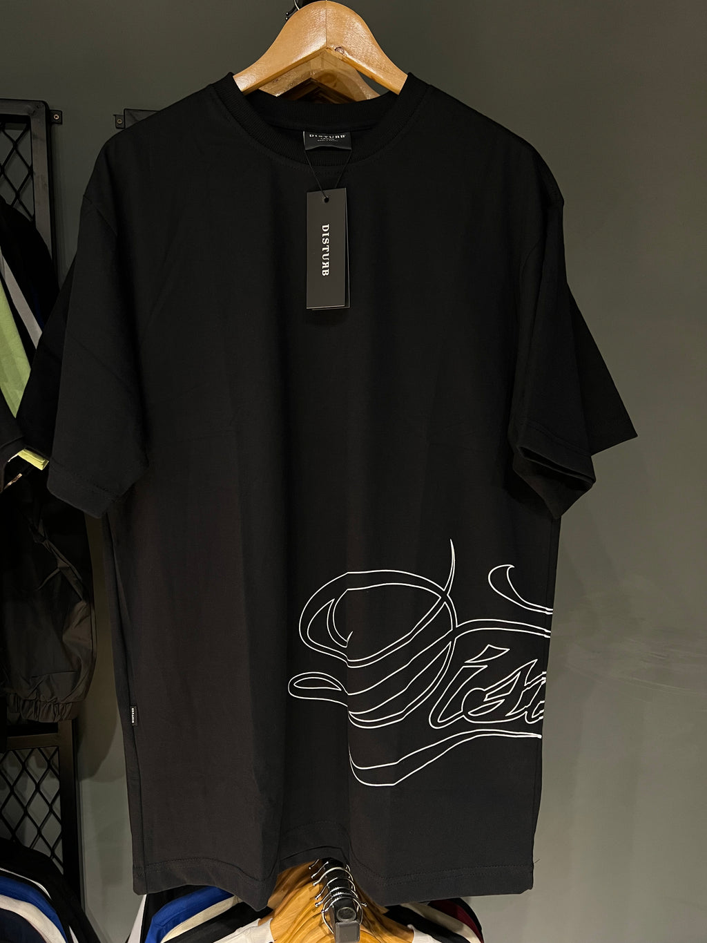CAMISA DISTURB SCRIPT BLACK