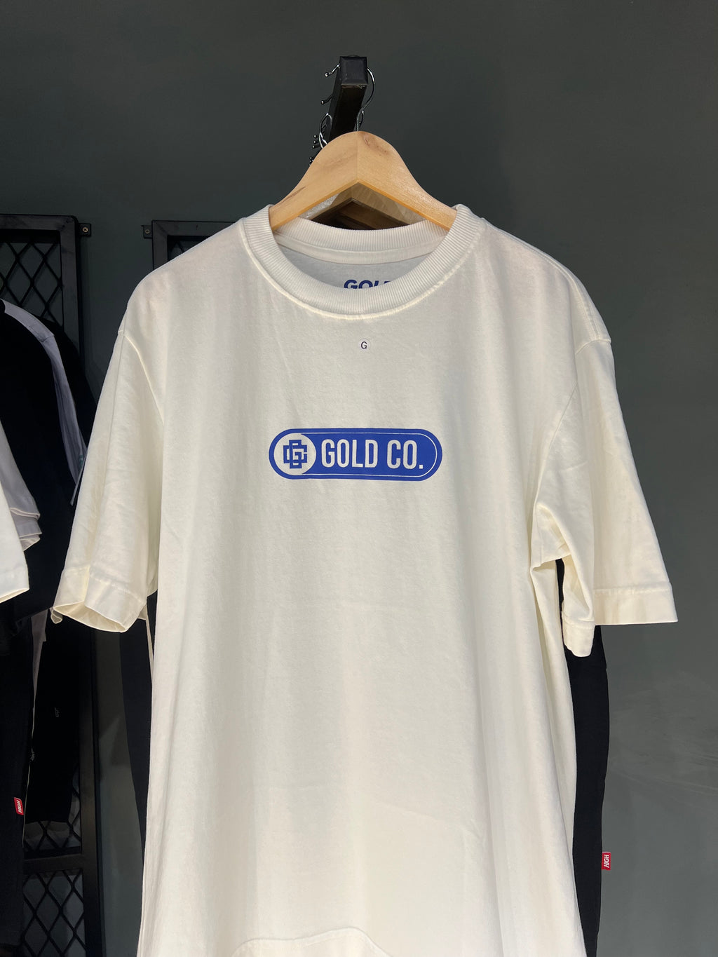 CAMISA GOLD RESTRICTED WHITE