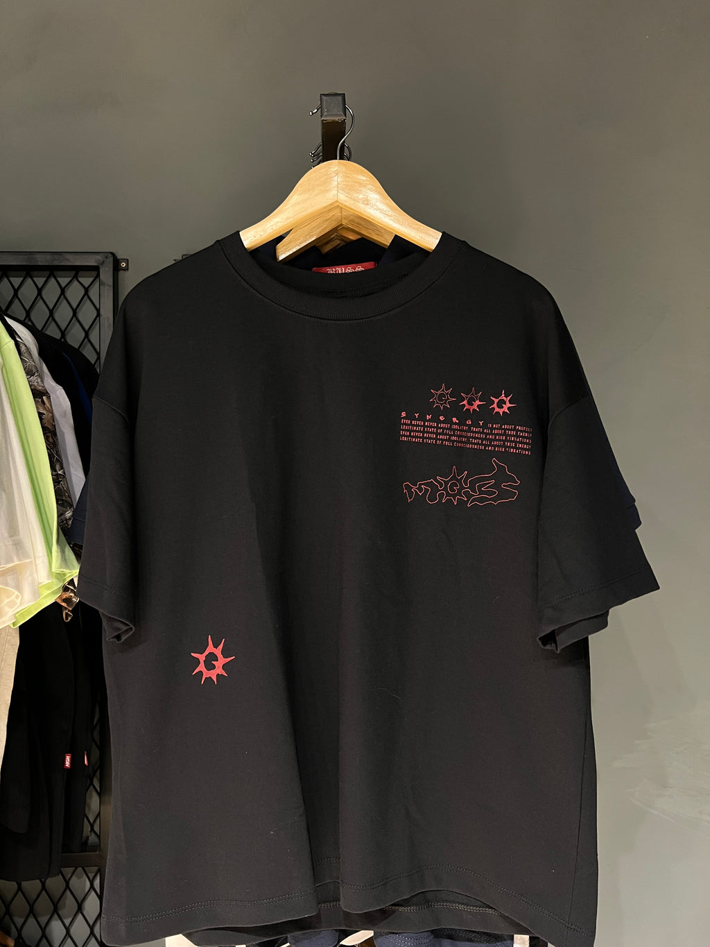 CAMISA MOB FLEUR BOXY BLACK