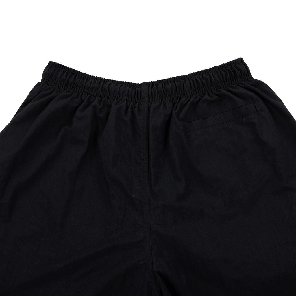 SHORTS DISTURB x DIADORA BLACK