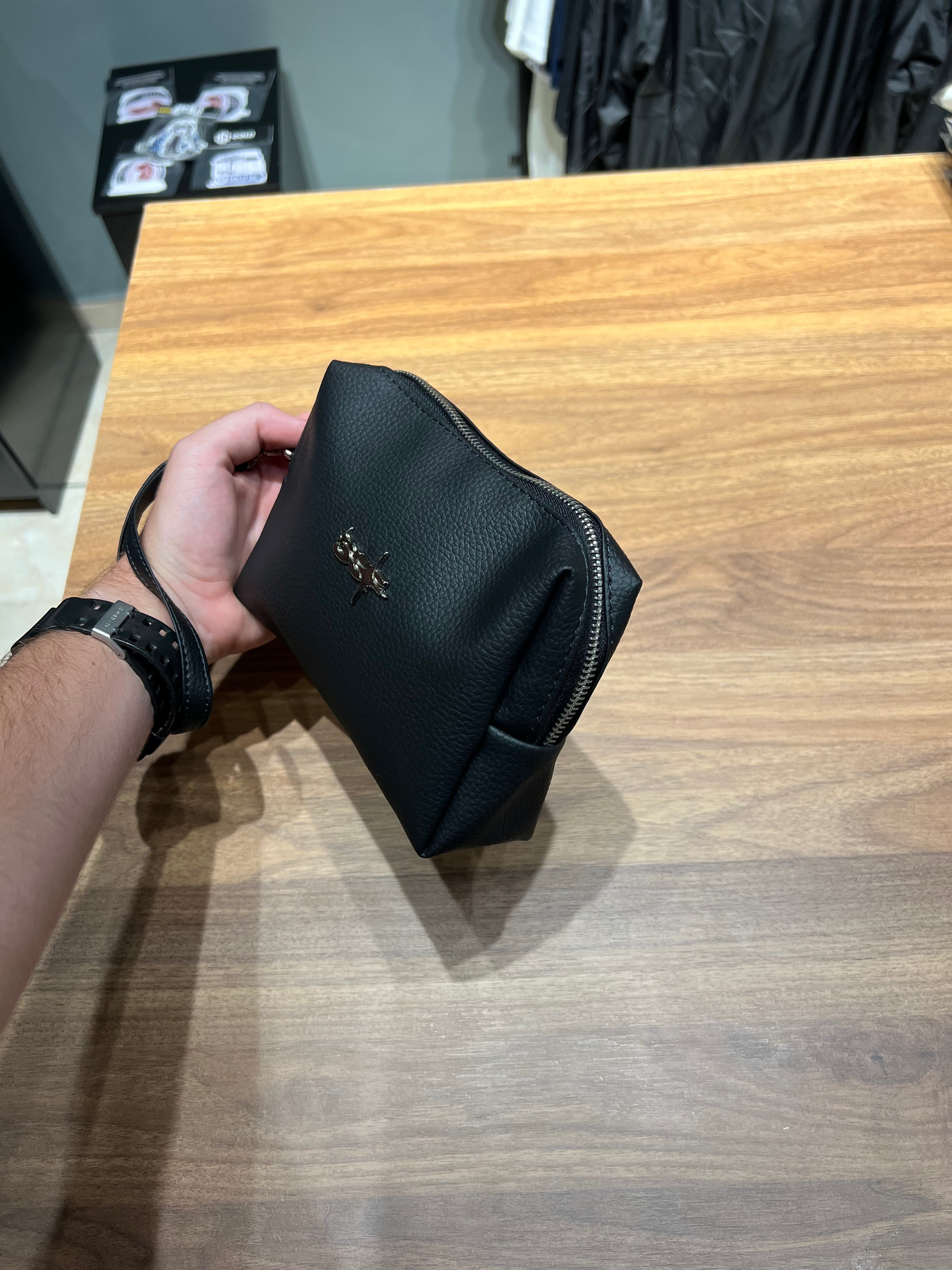 NECESSAIRE BASIC 4SUF