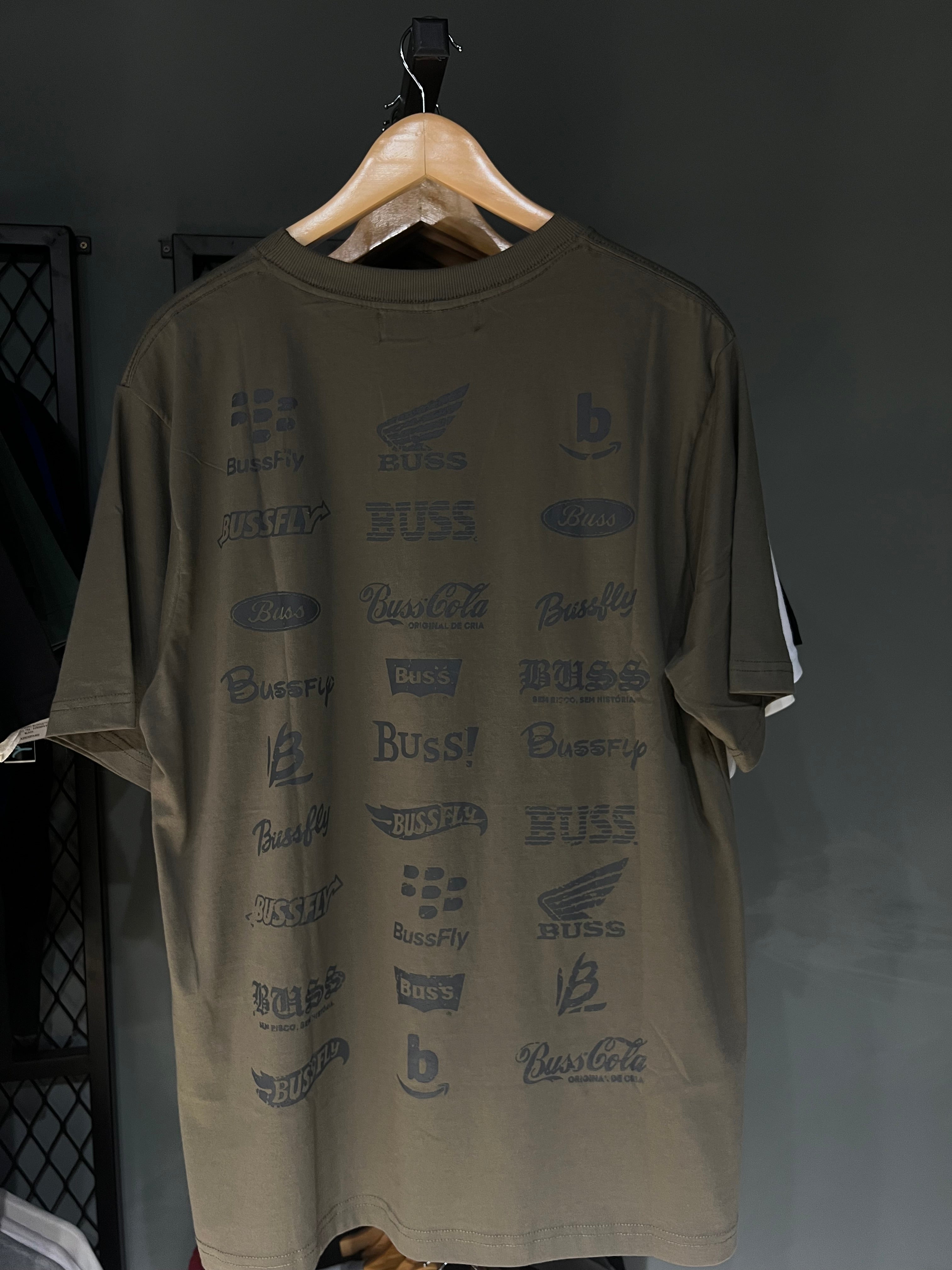 CAMISA BUSS LOGOS VERDE