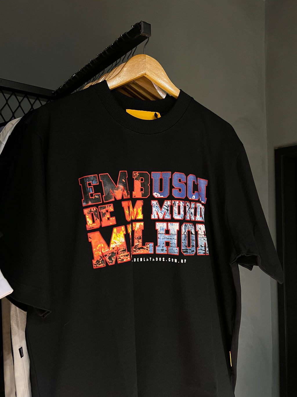 CAMISA MAD MUNDO BLACK
