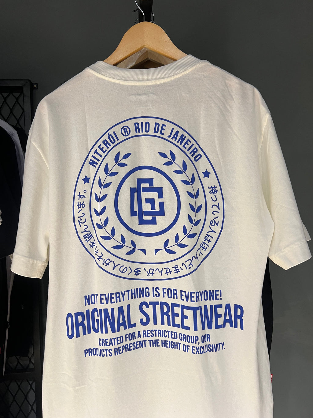 CAMISA GOLD RESTRICTED WHITE