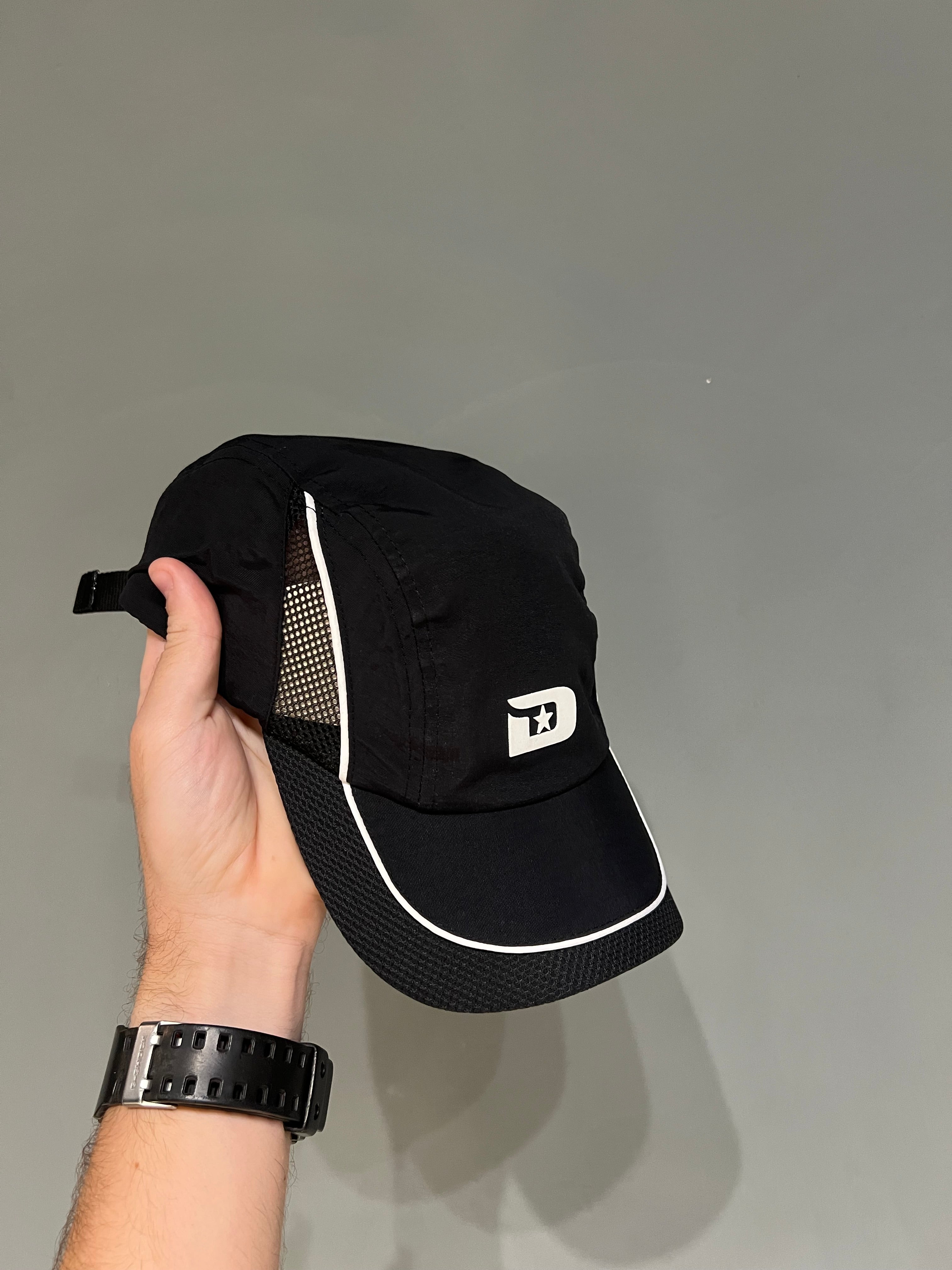 BONÉ DISTURB 4-PANEL BLACK