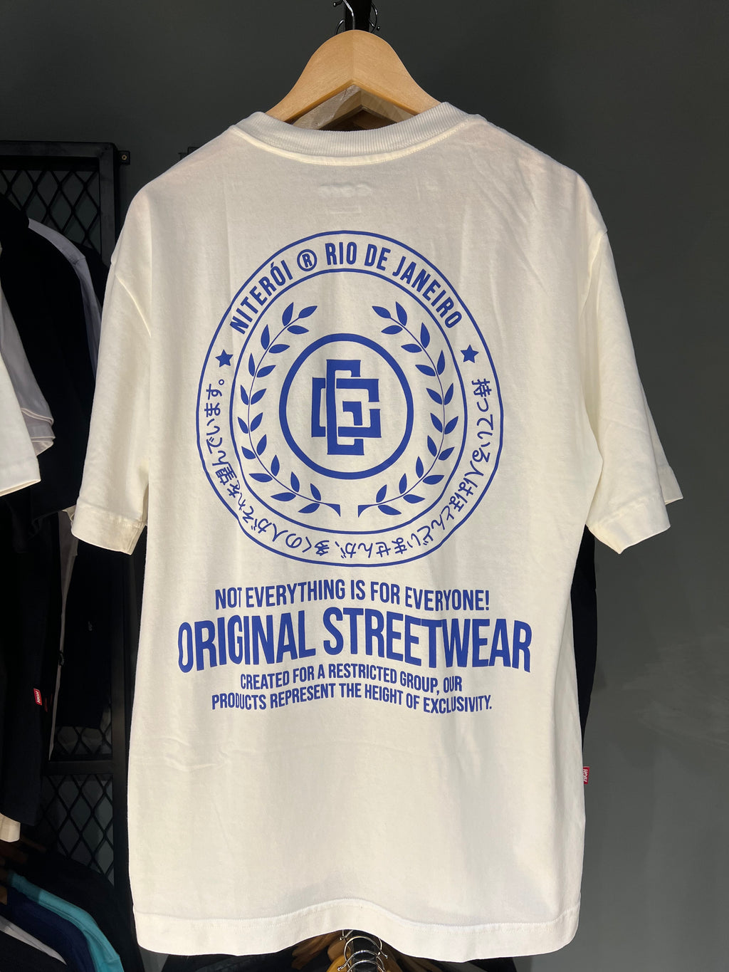 CAMISA GOLD RESTRICTED WHITE