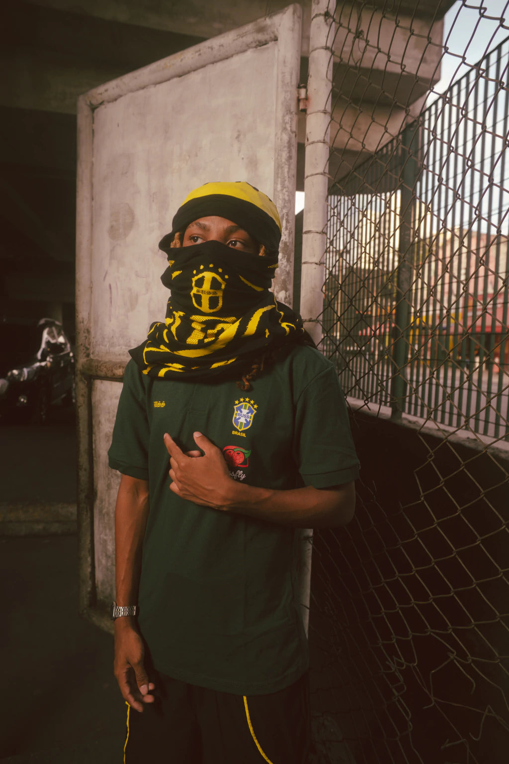 POLO BUSS BRASIL VERDE (ESTAMPA BORDADA)