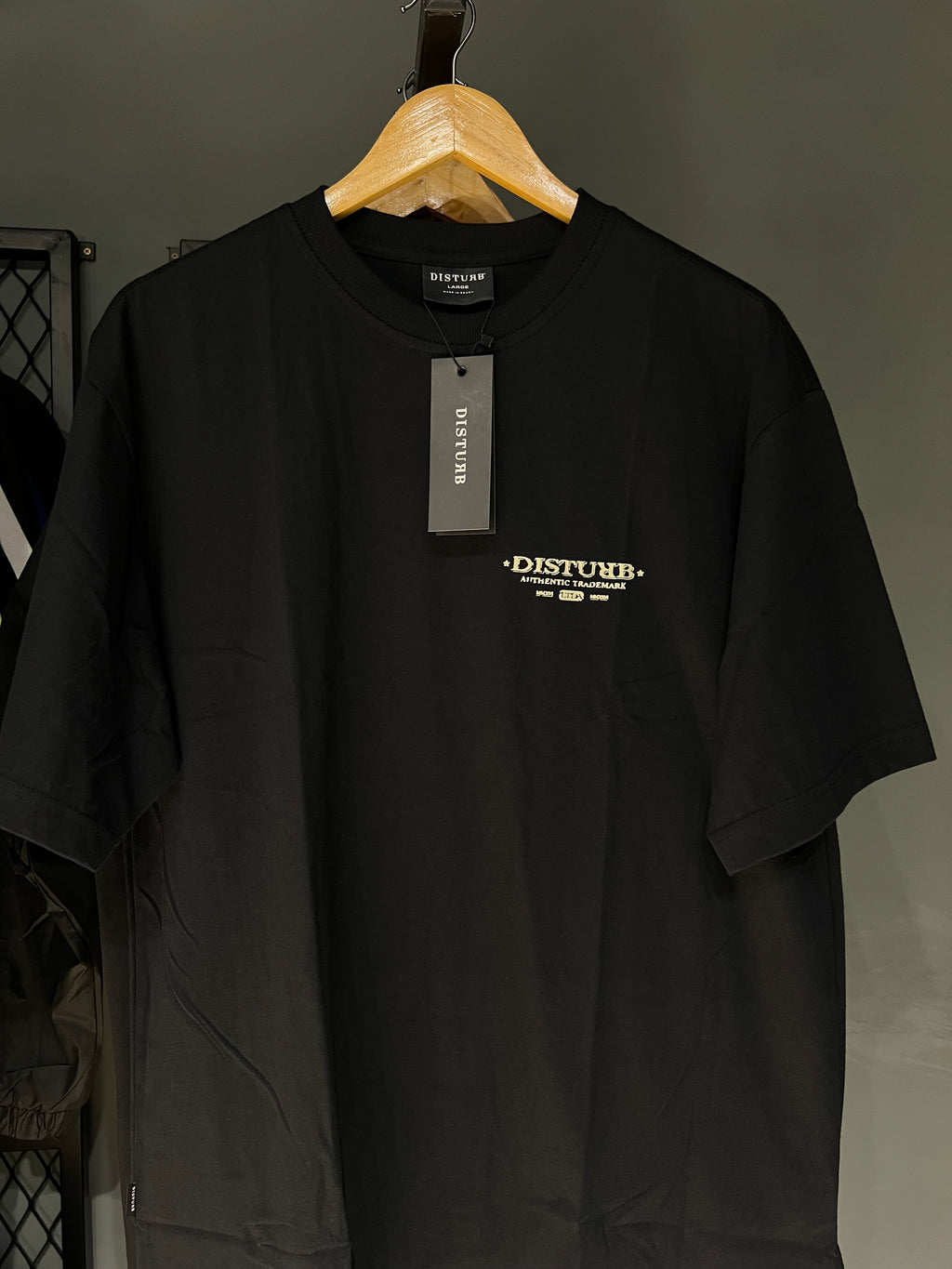 CAMISA DISTURB HARDWARE BLACK