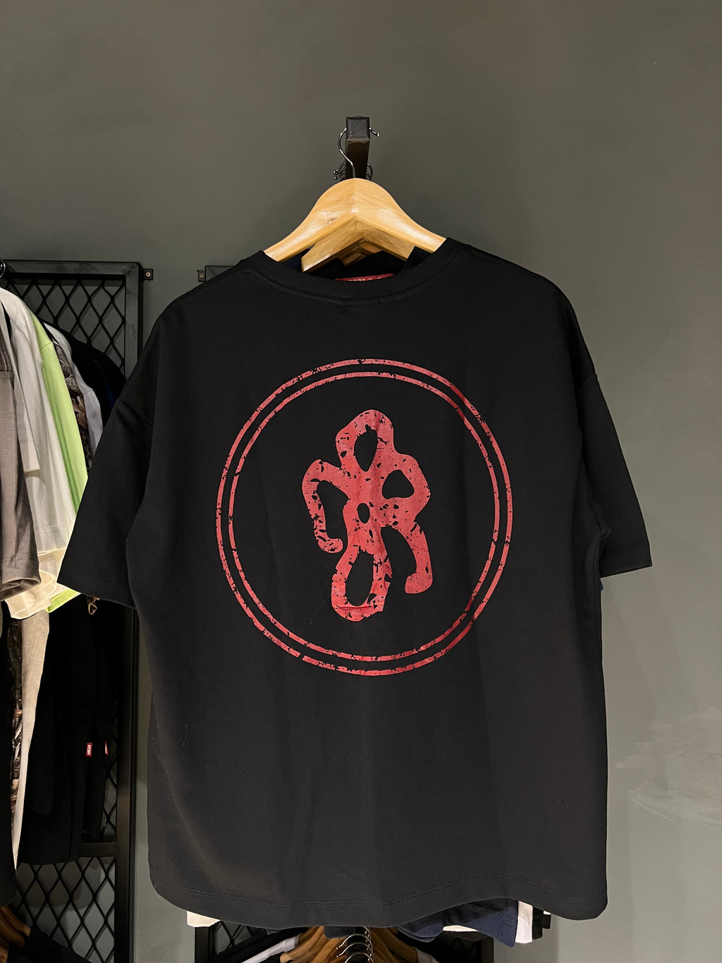 CAMISA MOB FLEUR BOXY BLACK